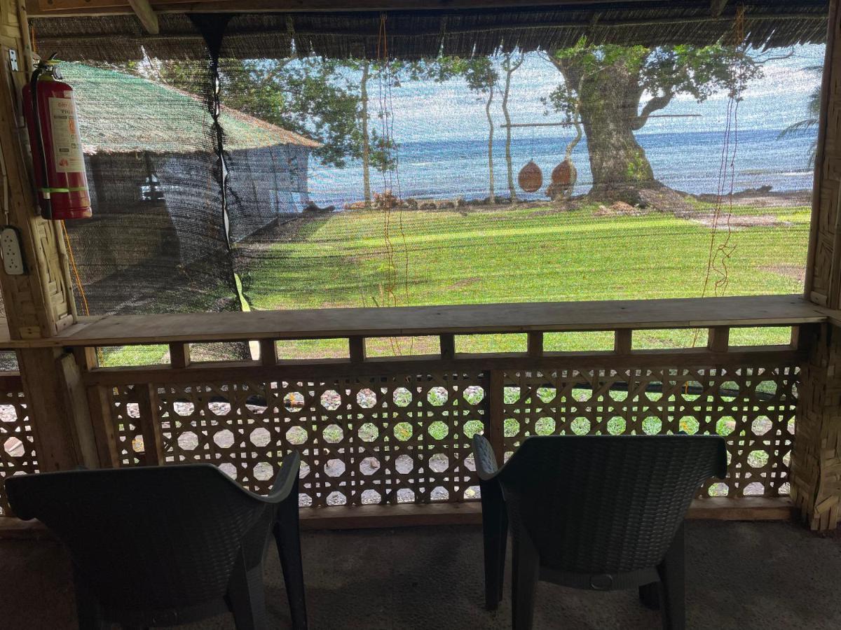 Bed and Breakfast Borbon'S Treehouse By The Sea Mambajao Exterior foto