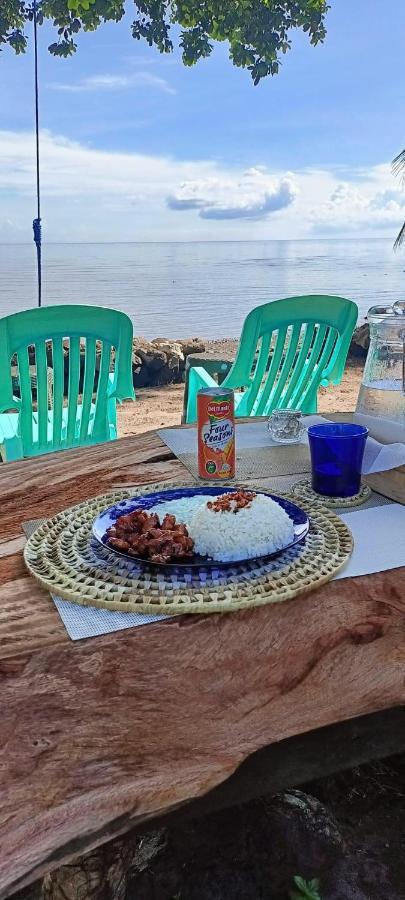 Bed and Breakfast Borbon'S Treehouse By The Sea Mambajao Exterior foto